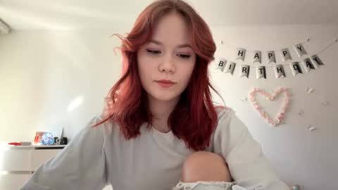 Lily online show from April 5, 9:19 am