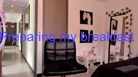 Selyn online show from February 26, 2:05 pm