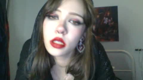 Snapshot of sendforesme chatting on January 17, 11:51 pm goddess esme online show from January 17, 11:51 pm