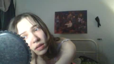 goddess esme  online show from January 17, 1:13 am