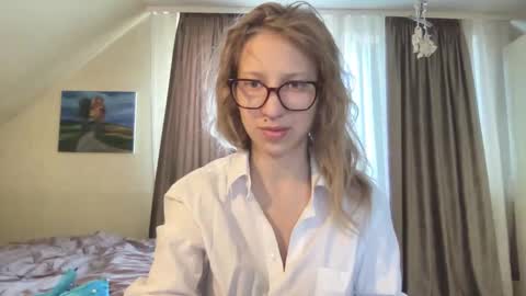 senseinner online show from October 8, 6:29 am