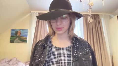 senseinner online show from October 5, 1:16 pm