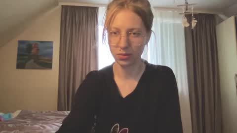 senseinner online show from September 29, 2:22 pm