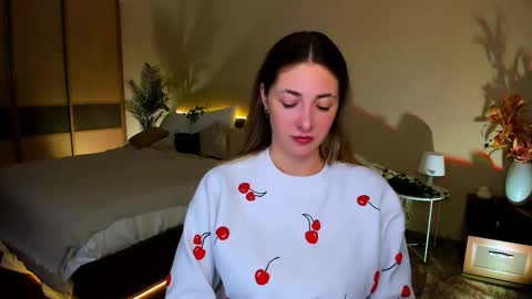 Snapshot of sensitiveheartt chatting on October 13, 7:38 pm sensitiveheartt online show from October 13, 7:38 pm