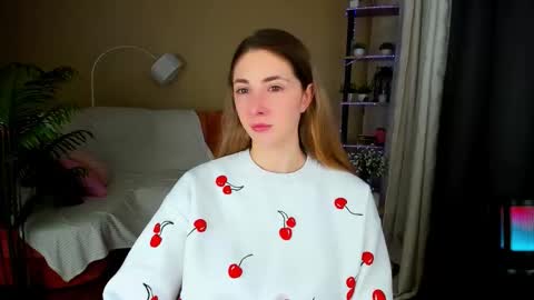 sensitiveheartt online show from November 27, 7:39 pm