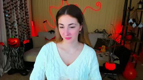 Snapshot of sensitiveheartt chatting on October 28, 8:03 pm sensitiveheartt online show from October 28, 8:03 pm