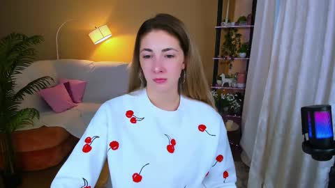 Snapshot of sensitiveheartt chatting on September 19, 4:33 am sensitiveheartt online show from September 19, 4:33 am