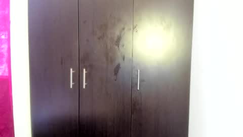 sensual_skinny online show from October 21, 8:24 pm