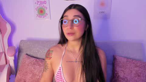 sensualhaven_ online show from January 3, 12:33 am