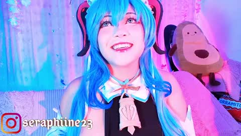 Snapshot of seraphine23_ chatting on January 12, 2:19 pm seraphine online show from January 12, 2:19 pm