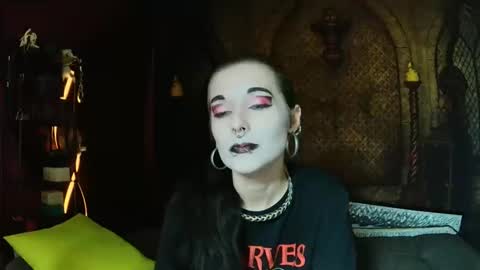 Seraphin Munster online show from April 16, 8:19 pm