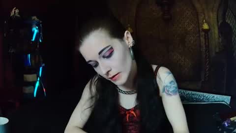 Seraphin Munster online show from April 18, 8:09 pm