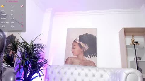 Snapshot of serena___ chatting on December 29, 1:56 am serena___ online show from December 29, 1:56 am