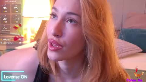 Snapshot of serena_bennet chatting on February 21, 5:31 pm Serena online show from February 21, 5:31 pm