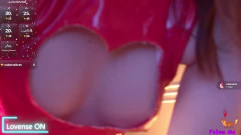 Snapshot of serena_bennet chatting on December 27, 8:28 pm Serena online show from December 27, 8:28 pm