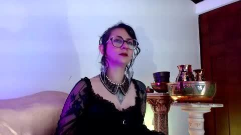 Serena Xyz online show from December 4, 9:48 pm