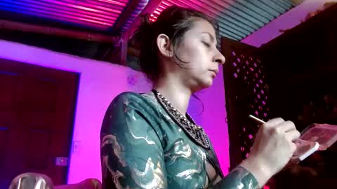 Serena Xyz online show from December 17, 5:28 pm