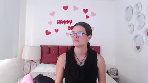 sereneclarks_ online show from February 27, 12:34 pm