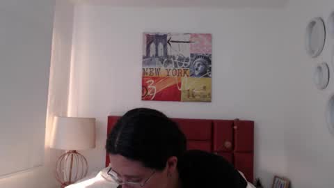 sereneclarks_ online show from December 20, 11:54 am