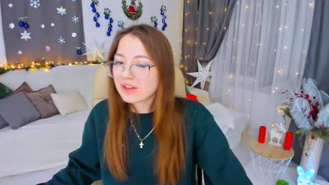 Ophelia online show from December 22, 2:49 pm