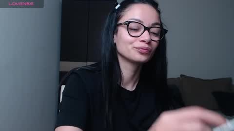 SereneSophi online show from April 18, 3:31 am