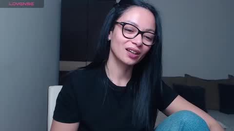 SereneSophi online show from March 15, 4:25 am