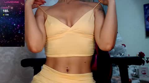 serenexx  your MILF online show from December 19, 6:56 am