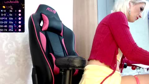 serenexx  your MILF online show from December 20, 7:12 am