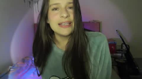 serenity_crystal online show from December 14, 1:55 am