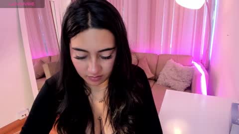 Serenna Cruz online show from December 7, 5:31 pm