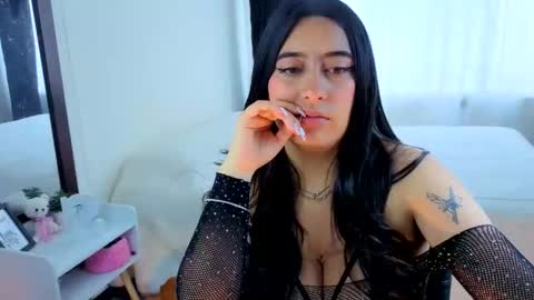 Snapshot of serenna_se chatting on September 18, 4:27 pm Serenna Cruz online show from September 18, 4:27 pm