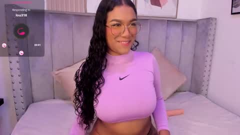 Snapshot of seshat_hitt chatting on September 24, 2:54 am seshat_hitt online show from September 24, 2:54 am