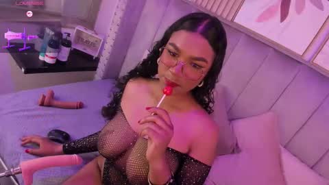 Snapshot of seshat_hitt chatting on October 25, 3:47 am seshat_hitt online show from October 25, 3:47 am