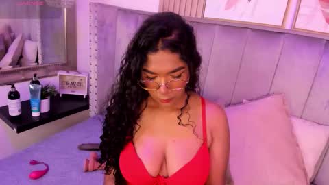 Snapshot of seshat_hitt chatting on October 24, 3:24 am seshat_hitt online show from October 24, 3:24 am