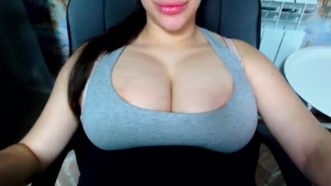 seu_cute online show from February 12, 7:02 pm