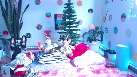 Snapshot of seuctive_woman57 chatting on December 5, 6:44 pm samy online show from December 5, 6:44 pm