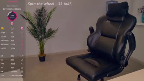 Snapshot of sexberry_ chatting on February 3, 10:47 am Melissa online show from February 3, 10:47 am