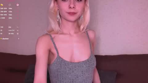 Dina online show from February 15, 9:14 pm