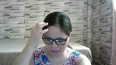 Snapshot of sexi_monica chatting on January 25, 1:32 am sexi_monica online show from January 25, 1:32 am
