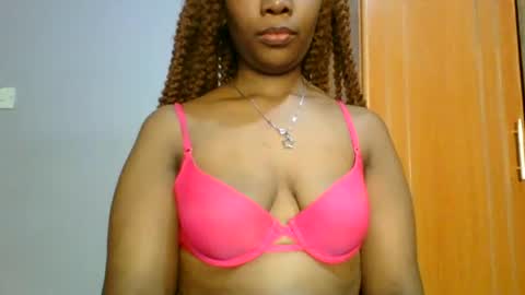 Maggie online show from January 26, 8:02 pm
