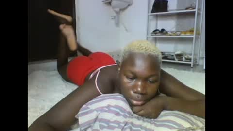 sexqueen02 online show from March 6, 12:54 am