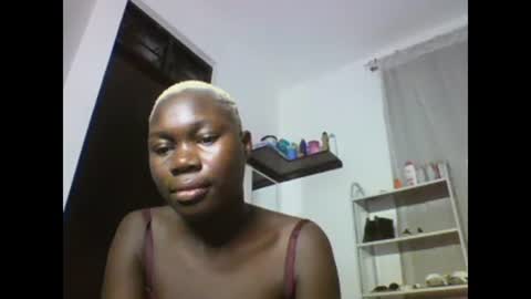 sexqueen02 online show from March 5, 12:16 am