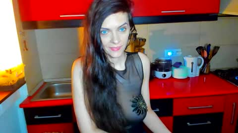 sexqueen1111 online show from February 13, 3:30 am