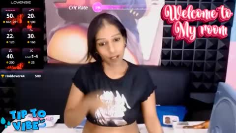 claudelle online show from January 11, 7:05 pm