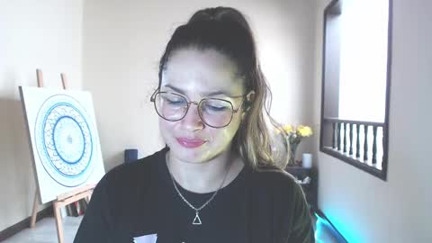 Snapshot of sexwwoman chatting on March 5, 7:39 pm CHIARA online show from March 5, 7:39 pm