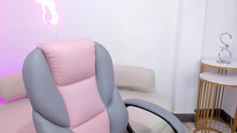 Snapshot of sexxchubby chatting on September 15, 10:39 pm sexxchubby online show from September 15, 10:39 pm
