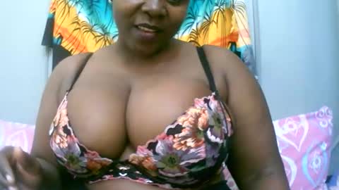 sexxi_ebony online show from February 14, 2:41 pm