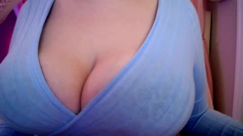 Snapshot of sexxxyprincess chatting on January 23, 2:23 am Princess online show from January 23, 2:23 am
