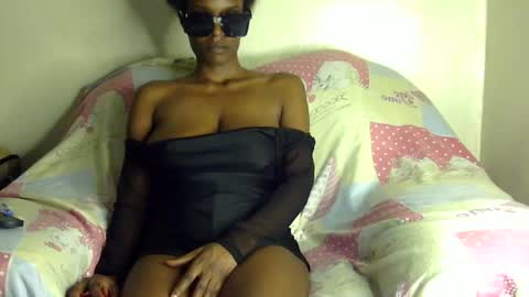 Snapshot of sexxy_boobiess chatting on September 27, 6:53 am Natural boobs online show from September 27, 6:53 am