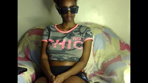 Snapshot of sexxy_boobiess chatting on October 24, 7:48 am Natural boobs online show from October 24, 7:48 am